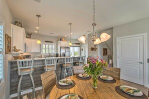 House (4 Bedrooms) | Interior - Surf City Escape w/ 6 Decks: Steps To Beach (Holly Ridge)