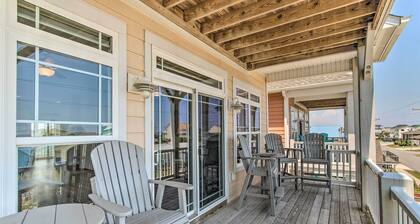 Surf City Escape w/ 6 Decks: Steps To Beach