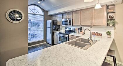 4 Mi to Strip: Cozy Lake-view Retreat in Branson