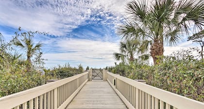 Walk to Bars & Shops: Resort Condo in Hilton Head!