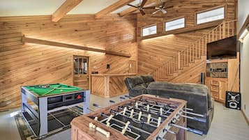 House (4 Bedrooms) | Game room