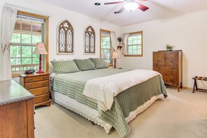 House (4 Bedrooms) | Interior