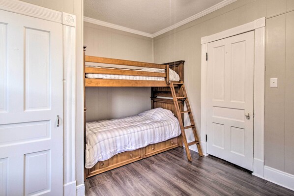 House (4 Bedrooms) | Bahagian dalam