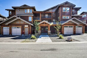 Apartment (2 Bedrooms) | Interior - Winter Park Condo w/ Hot Tub & Mountain Views! (Fraser)