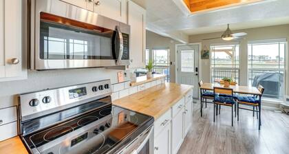 Waterfront Mustang Island Condo w/ Dock!