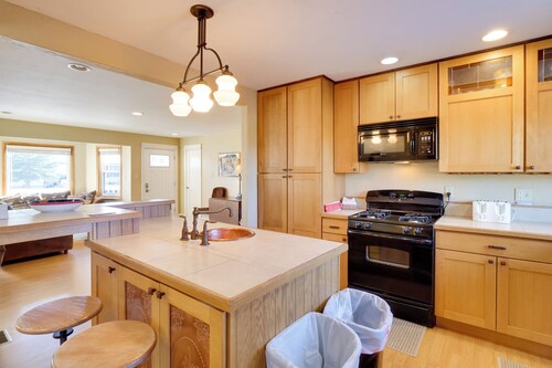Quaint Leadville Home w/ Grill: Walk to Dtwn!