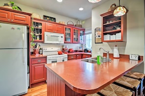 House (2 Bedrooms) | Interior