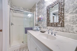House (2 Bedrooms) | Interior - Northwest Michigan Duplex: 1/2 Mi to Lake Michigan (Charlevoix)