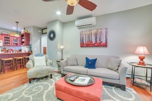 Interior - Northwest Michigan Duplex: 1/2 Mi to Lake Michigan (Charlevoix)