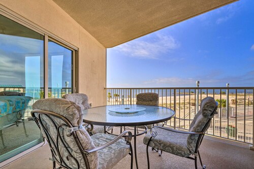 Sunny Beachfront Biloxi Condo w/ Resort Amenities!
