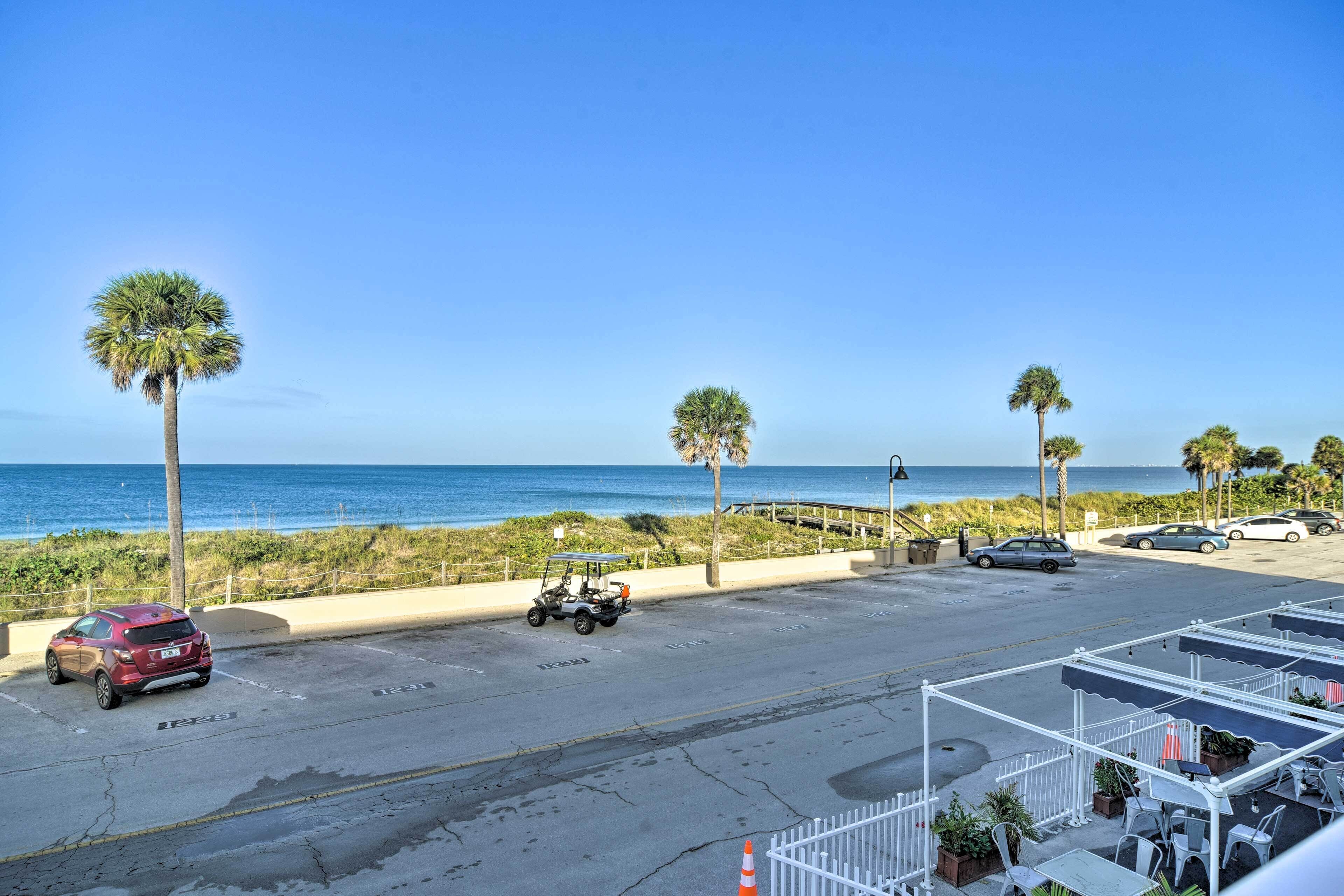 Apartment (0 Bedroom) | Interior