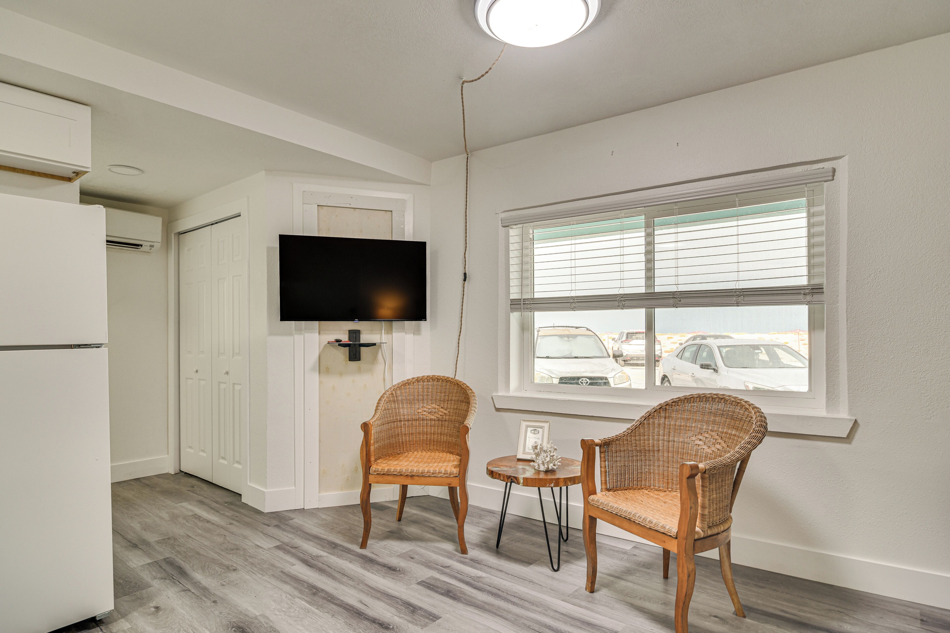 Apartment (0 Bedroom) | Interior