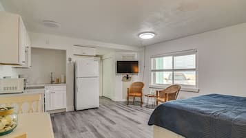 Apartment (0 Bedroom) | Front of property