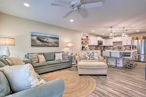 Apartment (2 Bedrooms) | Interior - Bright & Breezy Condo - Walk to Orange Beach! (Orange Beach)