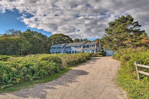 Interior - Waterfront Kennebunk Retreat on Private Beach (Kennebunk)