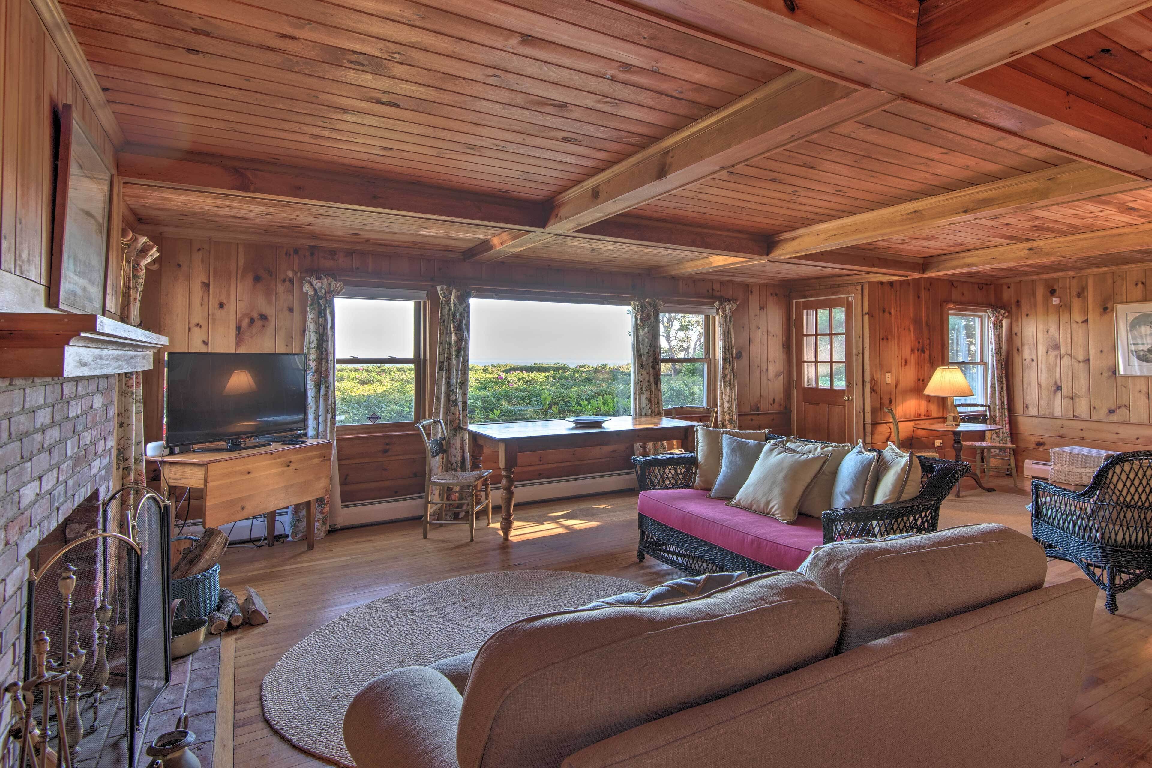 House (Multiple Bedrooms) | Interior