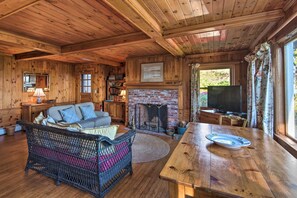 Interior - Waterfront Kennebunk Retreat on Private Beach (Kennebunk)