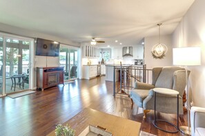 House (3 Bedrooms) | Interior - Dock & Hot Tub: Lakefront Camdenton Haven! (Camdenton)