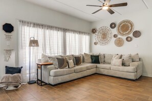 Apartment (2 Bedrooms) | Interior - Tuluminati Lux South Padre Condo w/ Pool! (South Padre Island)