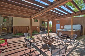 House (4 Bedrooms) | Interior - Moab Getaway w/ Ample Parking, Walk to Main Street (Moab)