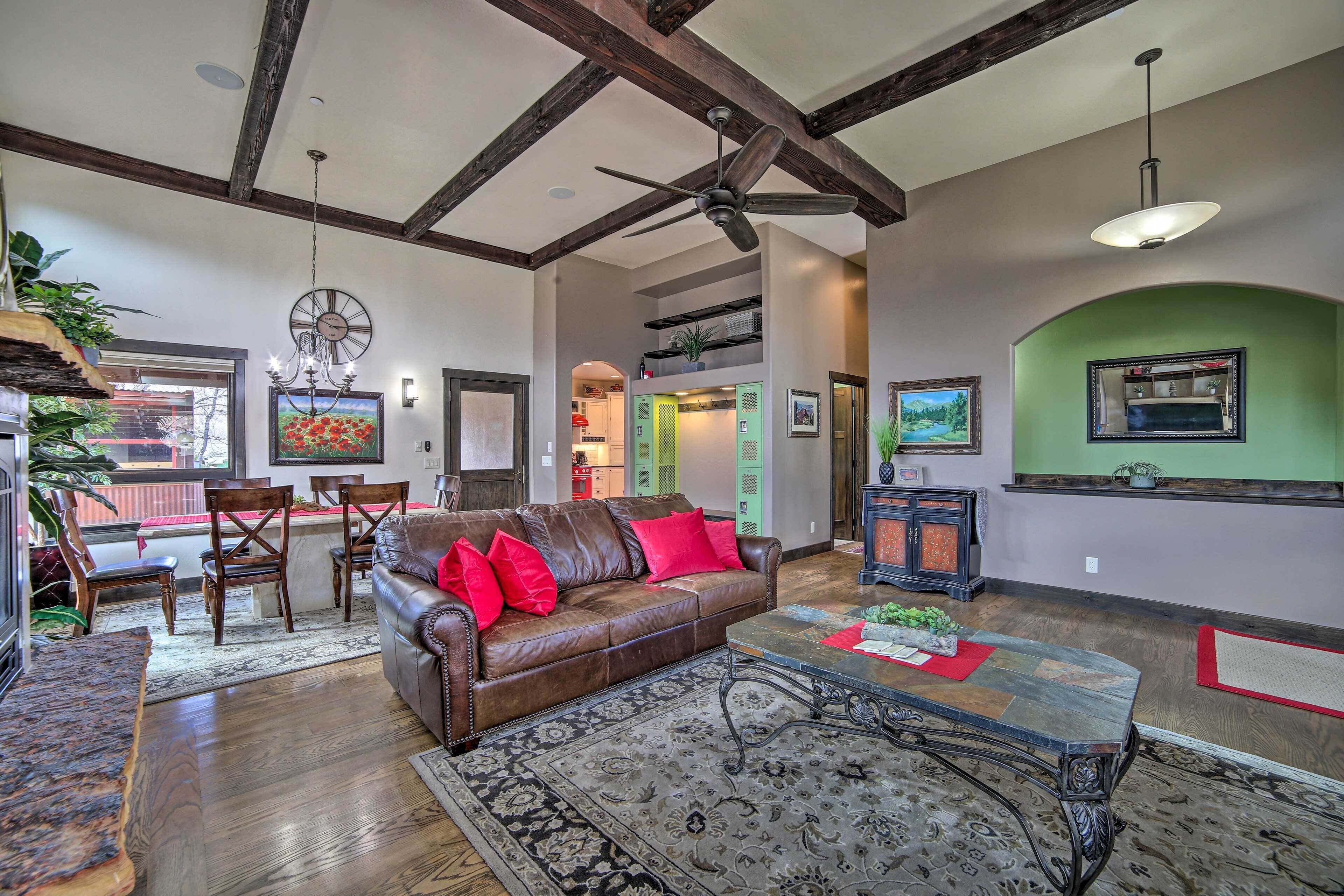 House (4 Bedrooms) | Interior