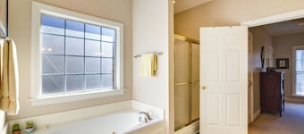 Starkville Vacation Rental ~ 2 Mi to Msu!