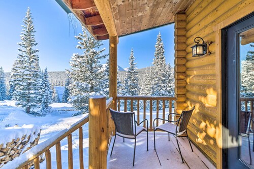 Fairplay Cabin w/ Mountain Views ~ 25 Mi to Breck!