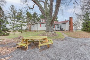 House (3 Bedrooms) | Interior - Central & Private Milan Home ~ 10 Mi to Sandusky! (Milan)