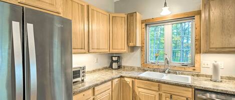 House (3 Bedrooms) | Interior