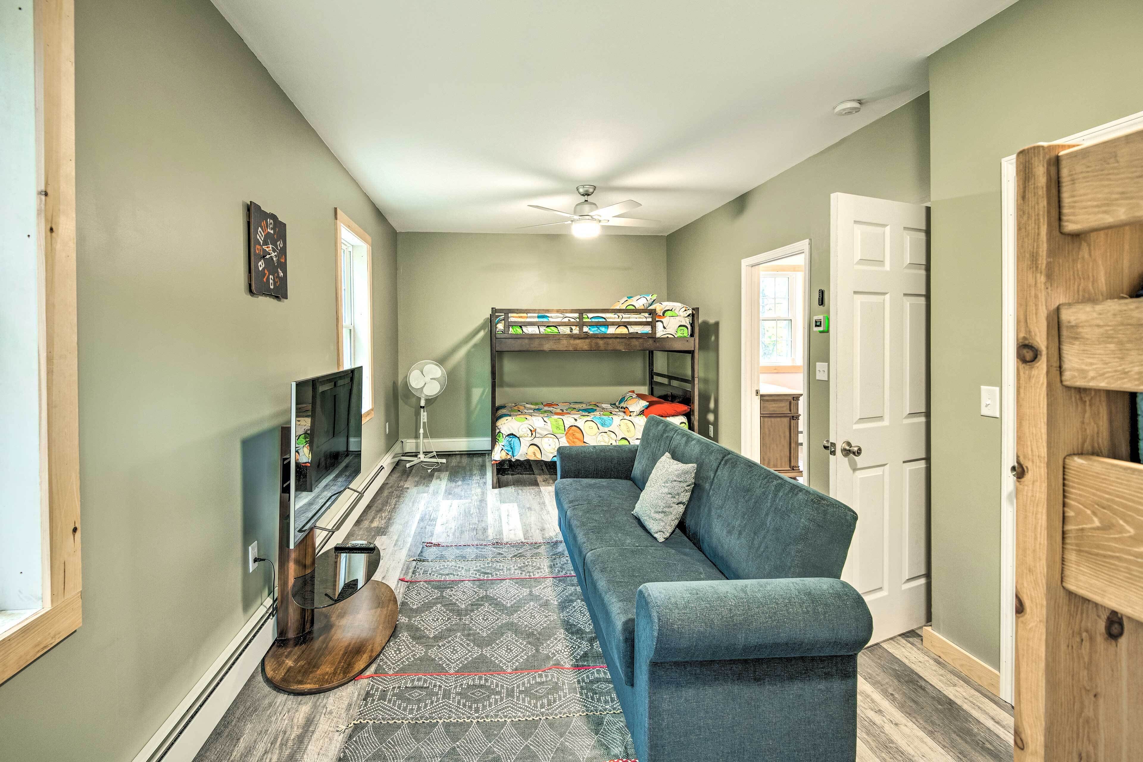 House (3 Bedrooms) | Interior