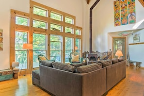 Front of property - Forested Pentwater Vacation Rental - Walk to Beach (Pentwater)