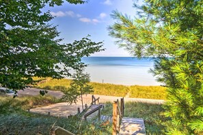 House (3 Bedrooms) | Interior - Forested Pentwater Vacation Rental - Walk to Beach (Pentwater)