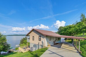 House (3 Bedrooms) | Interior - Rutledge Hilltop Home on Cherokee Lake w/ Decks! (Rutledge)