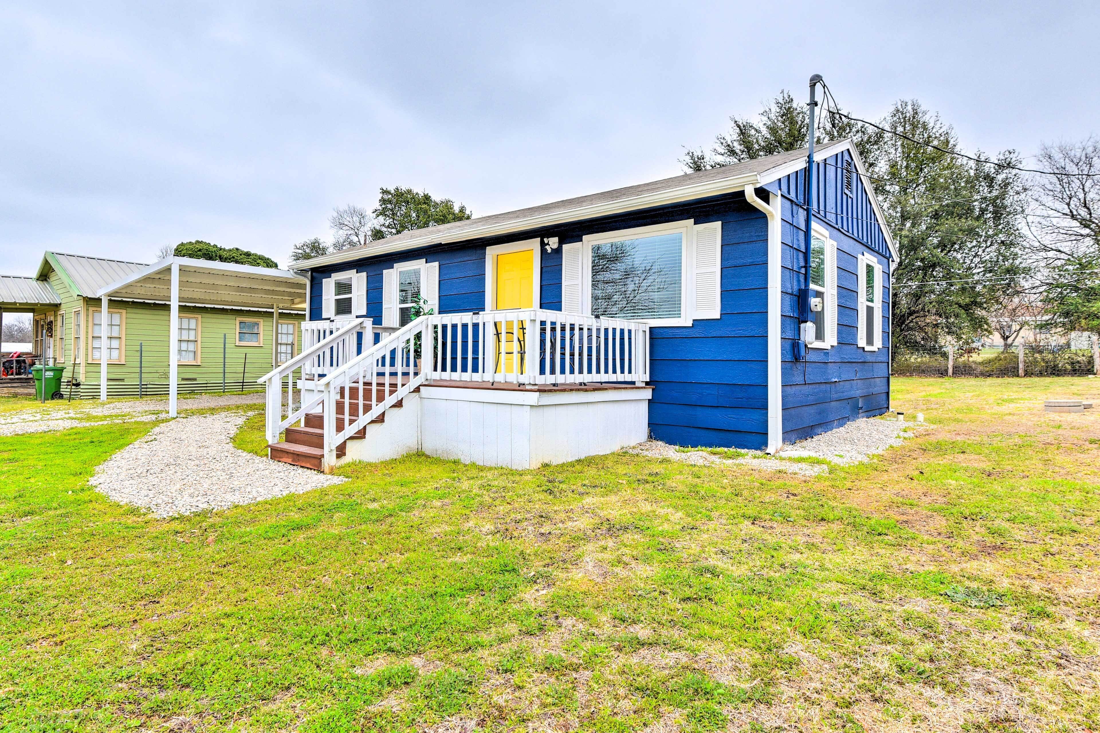 Cottage (2 Bedrooms) | Front of property