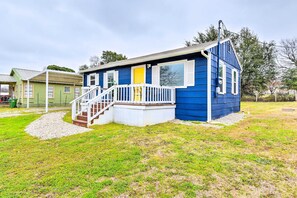 Cottage (2 Bedrooms) | Bagian depan properti