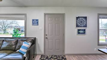 Cottage (2 Bedrooms) | Interior