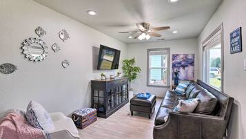 Cottage (2 Bedrooms) | Interior