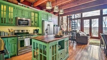 House (1 Bedroom) | Interior