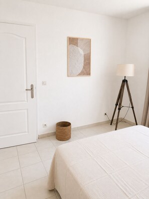 3 bedrooms, Internet