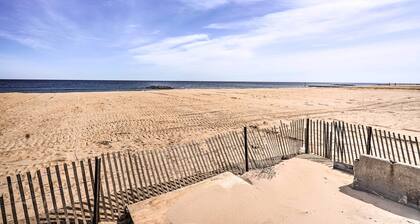 Bright Belmar Cottage < Half Mi to Boardwalk!