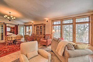 TV - Lakefront Stevens Point Cabin, 1 Mi to Trails! (Stevens Point)