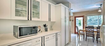 Home w/ Pool in Upscale Pinecrest Village