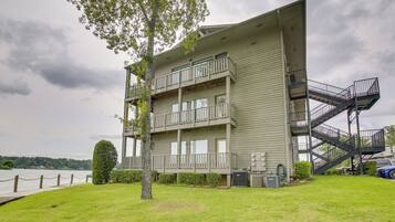 Apartment (2 Bedrooms) | Bahagian dalam