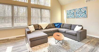 Hike & Ski: Pocono Lake Home w/ Community Perks!