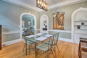 Apartment (1 Bedroom) | Interior