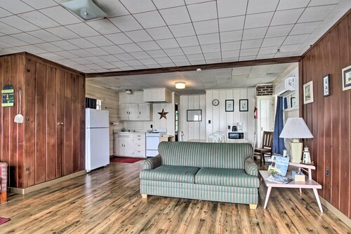 Lake Retreat: Fire Pit, Boat Rentals, Bbq!