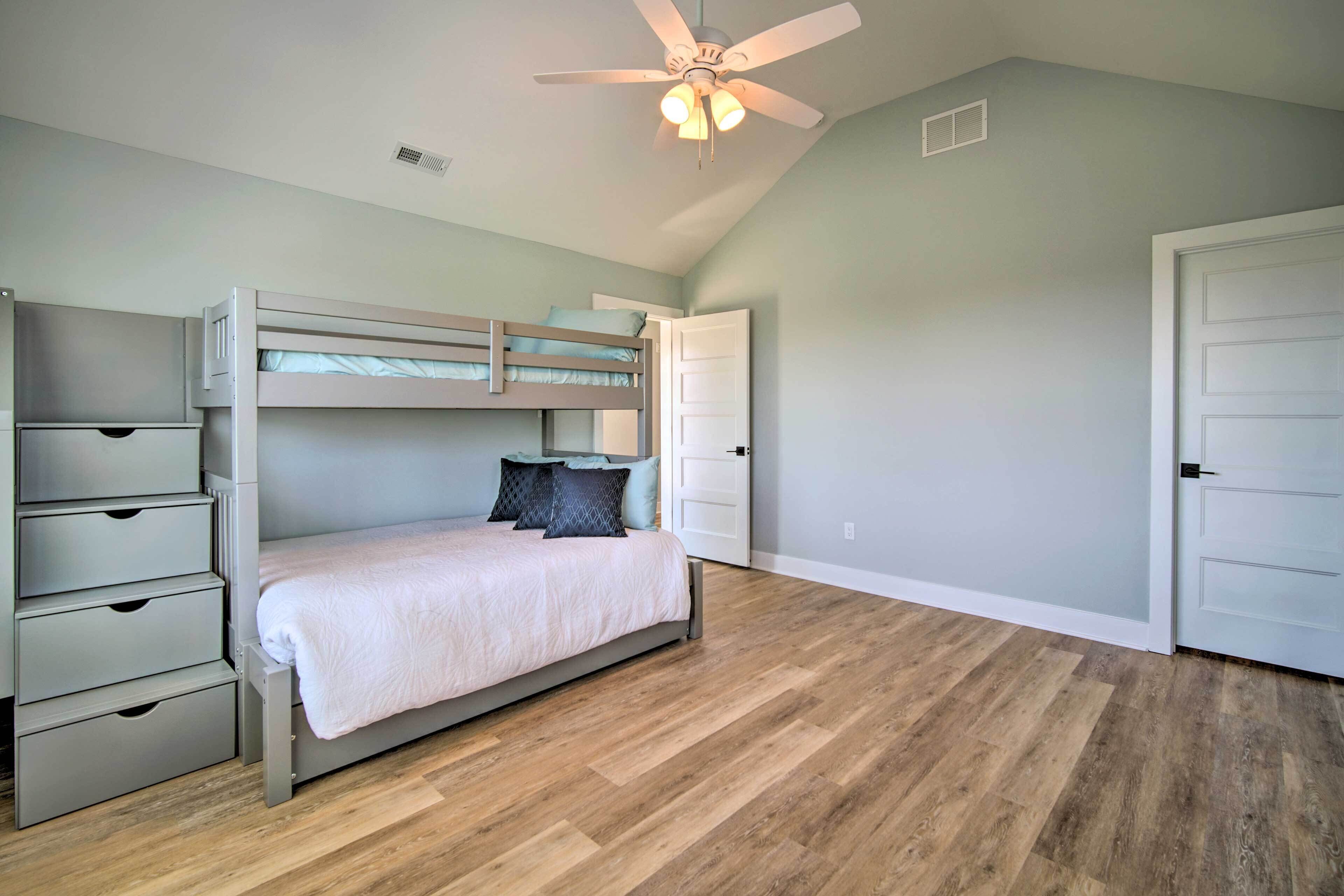 House (4 Bedrooms) | Interior