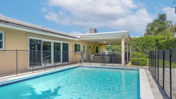 Casa (3 Bedrooms) | Vista frontal de la propiedad