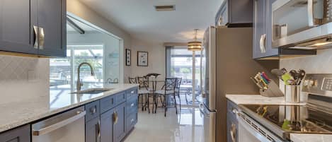 House (3 Bedrooms) | Interior