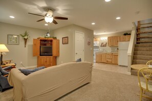 Apartment (1 Bedroom) | Interior